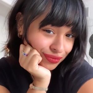 Meet your Posher, Cami